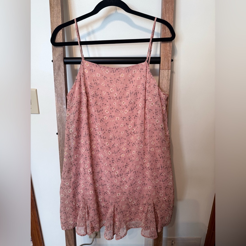 Francesca’s Dusty Rose Floral Slip Dress Size Medium NWT